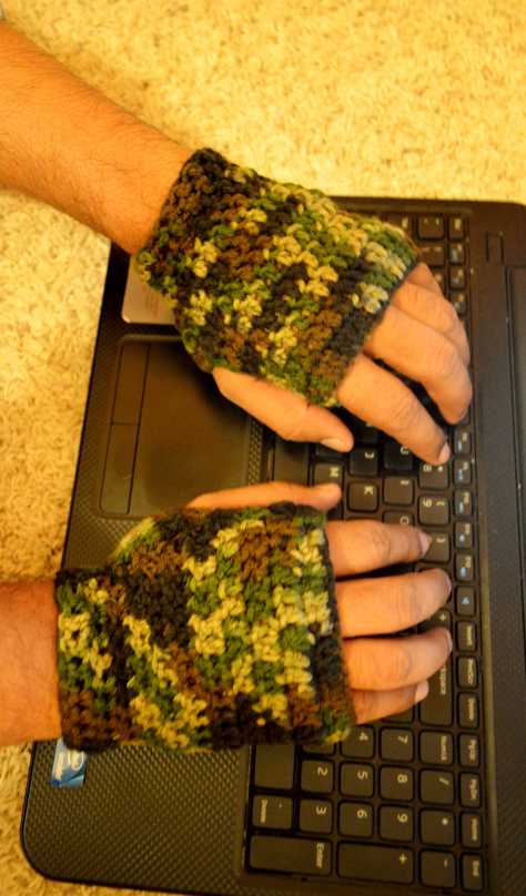 Fingerless Gloves by Jyoti Singh